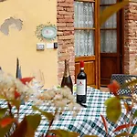里希博尔戈别墅酒店 *