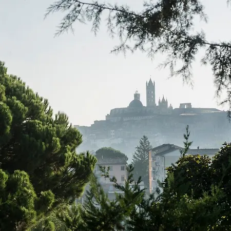 Borgo Risi * シエーナ