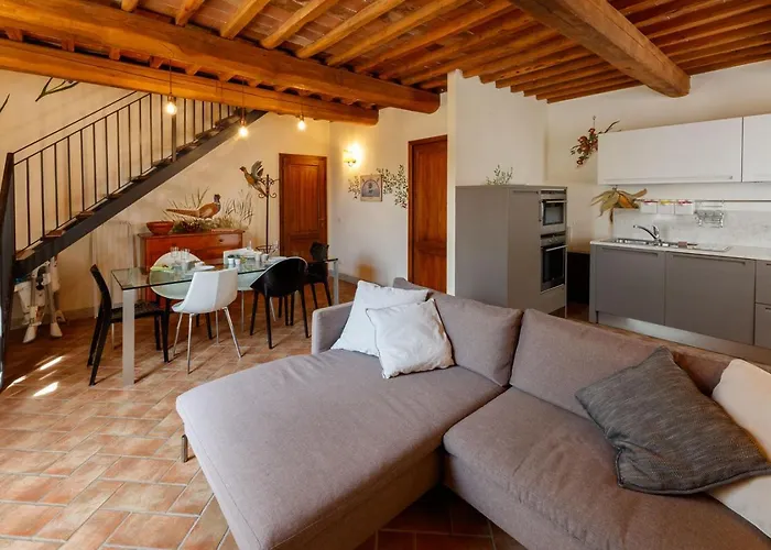 Borgo Risi بيت للعطل سيينا